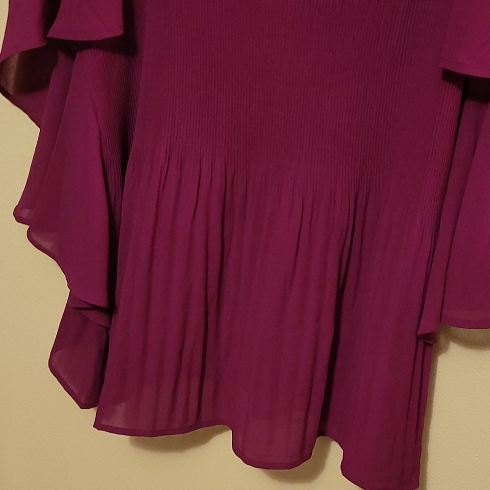Shirt - Picture 3 of 4